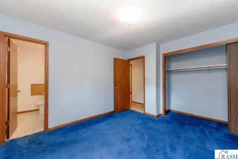 1833 Crestview Drive New Ulm MN 56073
