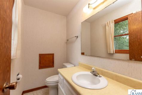 1833 Crestview Drive New Ulm MN 56073