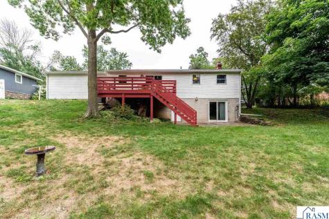 1833 Crestview Drive New Ulm MN 56073