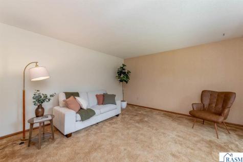 1833 Crestview Drive New Ulm MN 56073