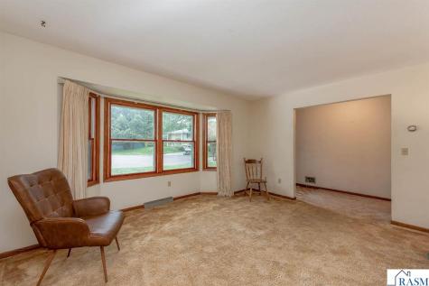 1833 Crestview Drive New Ulm MN 56073