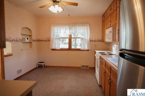 227 E 9th Street Blue Earth MN 56013