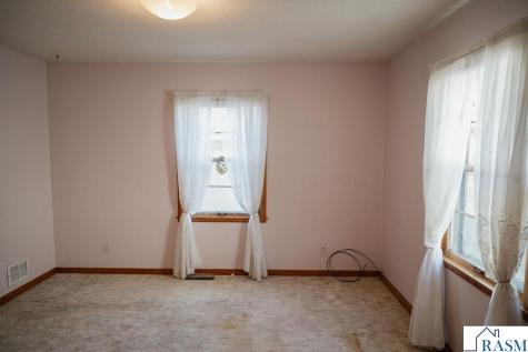 227 E 9th Street Blue Earth MN 56013