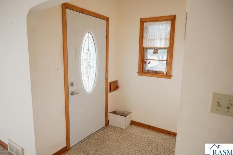 227 E 9th Street Blue Earth MN 56013