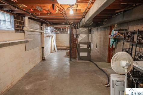 227 E 9th Street Blue Earth MN 56013