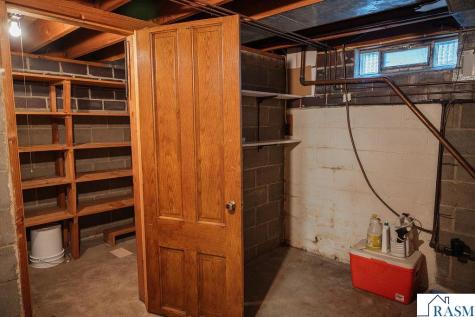 227 E 9th Street Blue Earth MN 56013
