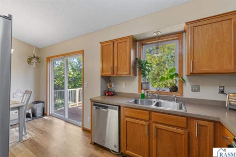 124 Gambrelle Court Mankato MN 56001