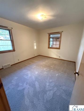 1327 N Minnesota Street New Ulm MN 56073