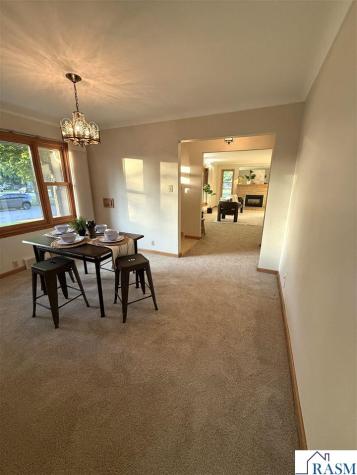 1327 N Minnesota Street New Ulm MN 56073