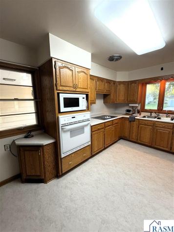 1327 N Minnesota Street New Ulm MN 56073