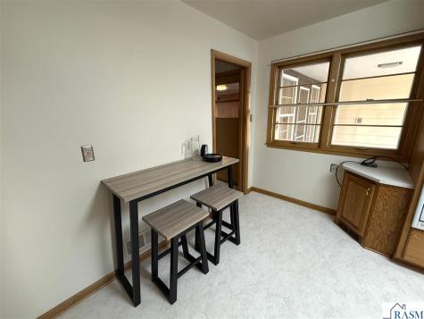 1327 N Minnesota Street New Ulm MN 56073