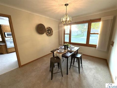 1327 N Minnesota Street New Ulm MN 56073