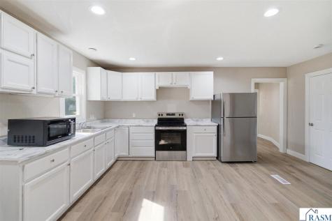 221 W Main Street St. Clair MN 56080