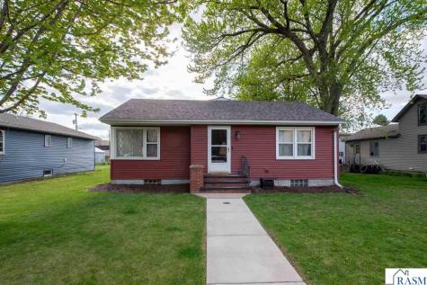224 N 3rd Avenue Waldorf MN 56091
