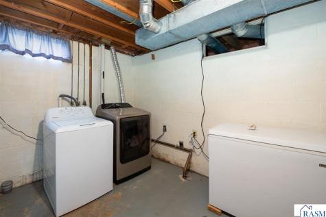 224 N 3rd Avenue Waldorf MN 56091