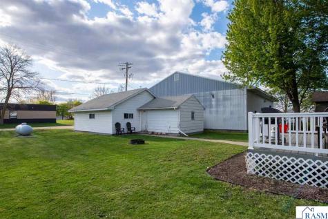 224 N 3rd Avenue Waldorf MN 56091