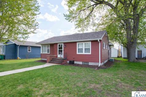 224 N 3rd Avenue Waldorf MN 56091