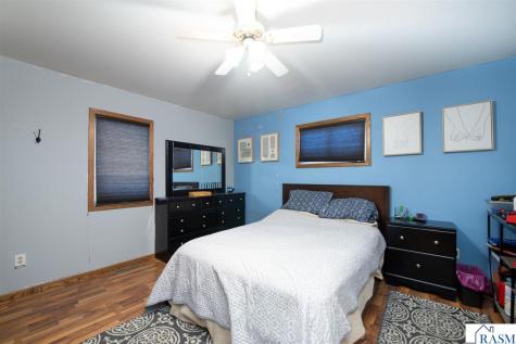 224 N 3rd Avenue Waldorf MN 56091