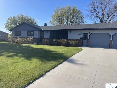 243 W 6th Street Gibbon MN 55335