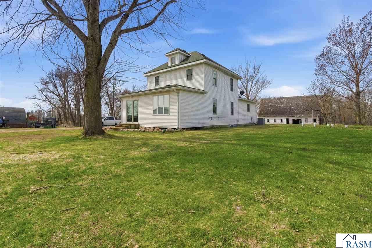21598 478th Avenue Lake Crystal MN 56055