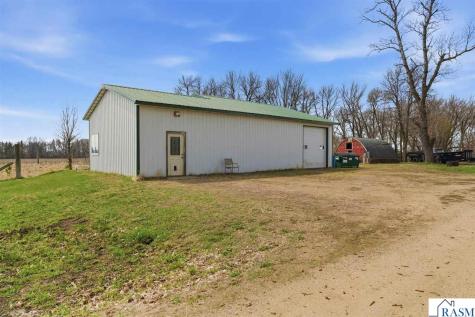 21598 478th Avenue Lake Crystal MN 56055