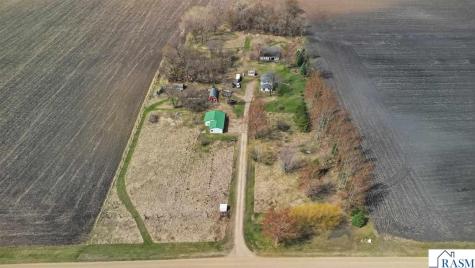 21598 478th Avenue Lake Crystal MN 56055