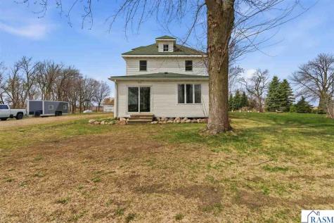 21598 478th Avenue Lake Crystal MN 56055