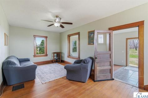 21598 478th Avenue Lake Crystal MN 56055