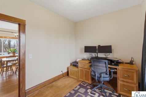 21598 478th Avenue Lake Crystal MN 56055