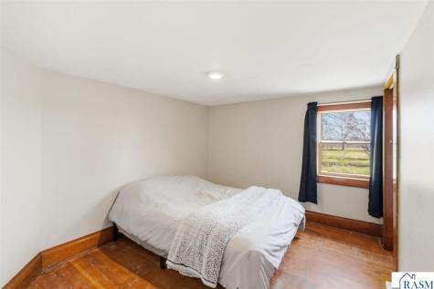21598 478th Avenue Lake Crystal MN 56055