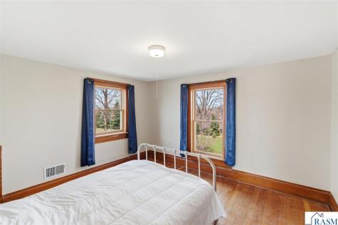 21598 478th Avenue Lake Crystal MN 56055