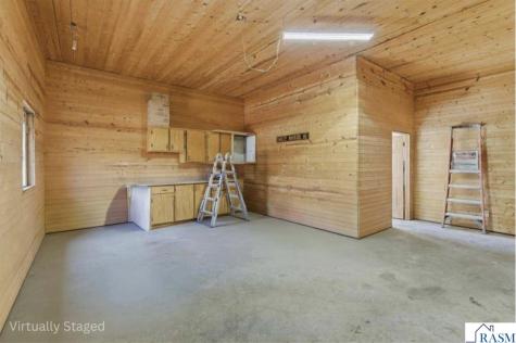 21598 478th Avenue Lake Crystal MN 56055