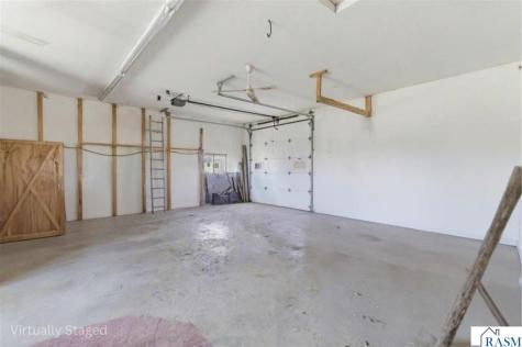 21598 478th Avenue Lake Crystal MN 56055