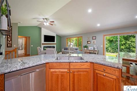 105 Hidden Oaks Circle Mankato MN 56001