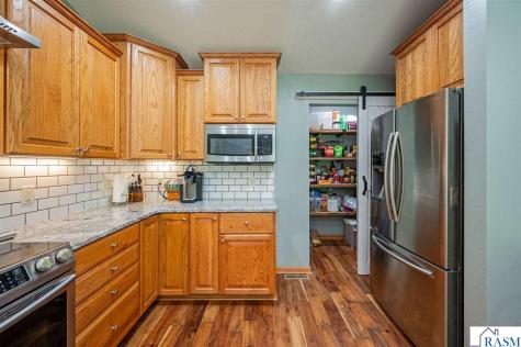 105 Hidden Oaks Circle Mankato MN 56001