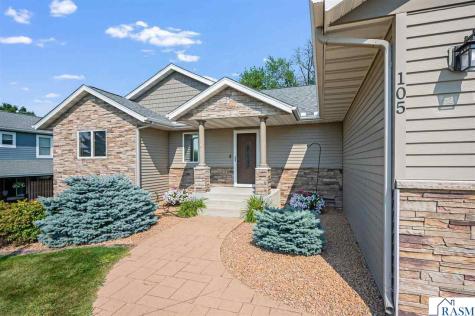 105 Hidden Oaks Circle Mankato MN 56001