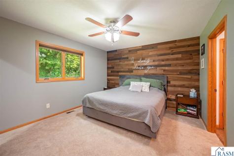 105 Hidden Oaks Circle Mankato MN 56001