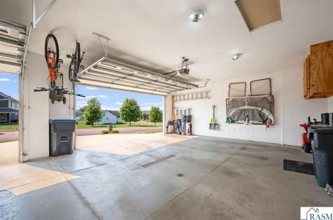 105 Hidden Oaks Circle Mankato MN 56001