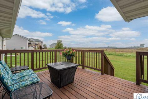 2377 Rolling Green Lane North Mankato MN 56003