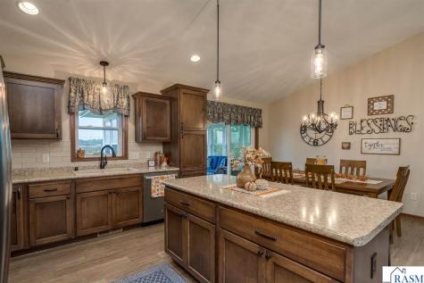 2377 Rolling Green Lane North Mankato MN 56003