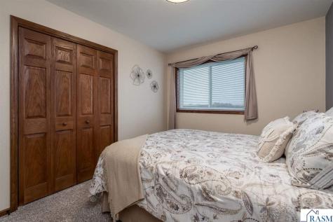 2377 Rolling Green Lane North Mankato MN 56003