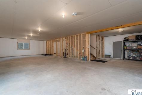 2377 Rolling Green Lane North Mankato MN 56003