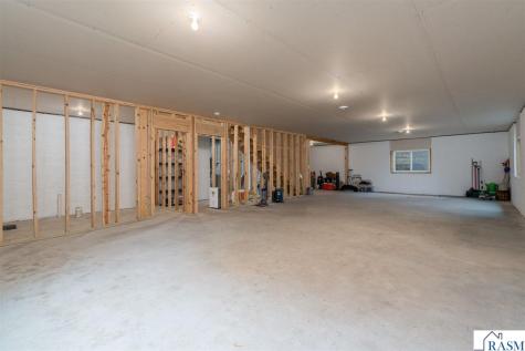 2377 Rolling Green Lane North Mankato MN 56003