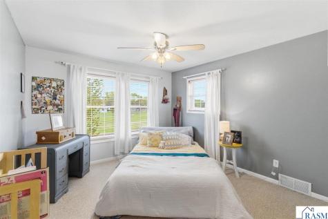 16 Marples Avenue Minnesota Lake MN 56068