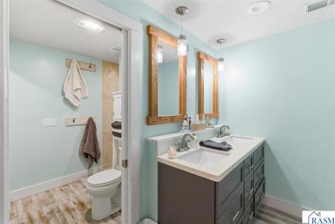16 Marples Avenue Minnesota Lake MN 56068