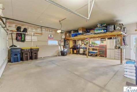 16 Marples Avenue Minnesota Lake MN 56068