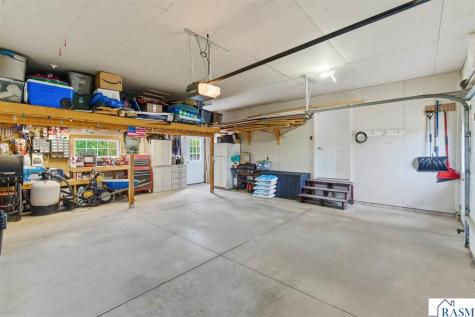 16 Marples Avenue Minnesota Lake MN 56068