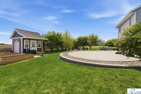 16 Marples Avenue Minnesota Lake MN 56068
