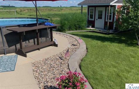 16 Marples Avenue Minnesota Lake MN 56068