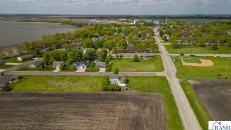 16 Marples Avenue Minnesota Lake MN 56068